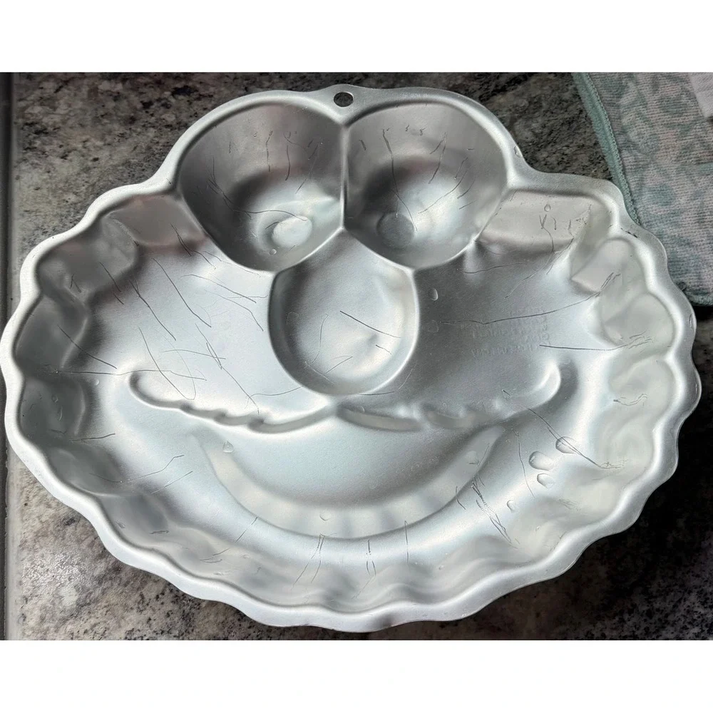 2002 Sesame Street Elmo cake pan